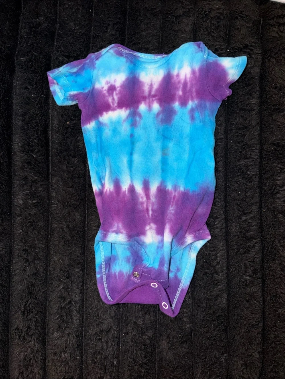 Kids Tie-Dye One-Piece Bodysuit in Blue & Purple